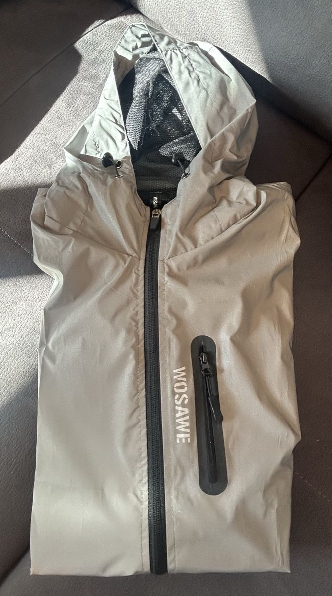 Giacche: Wasserabweisende, reflektierende Windjacke – Nuovo (secondo la descrizione) da Berg TG venduto da Viper9 2