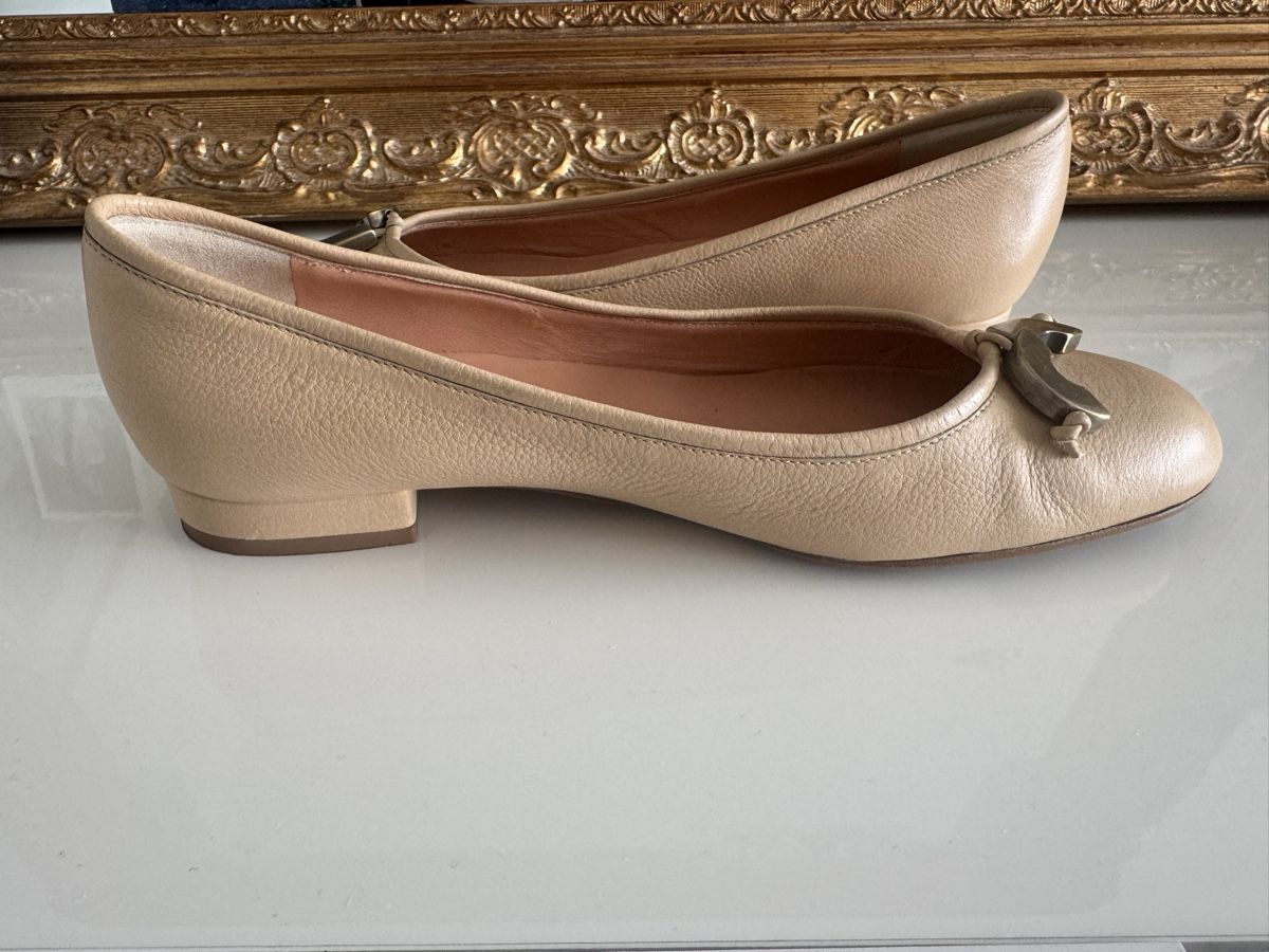 Damenschuhe: Charles Jourdan Ballerinas in beige – Neu (gemäss Beschreibung) aus Uetikon am See von sop_vw5x 2