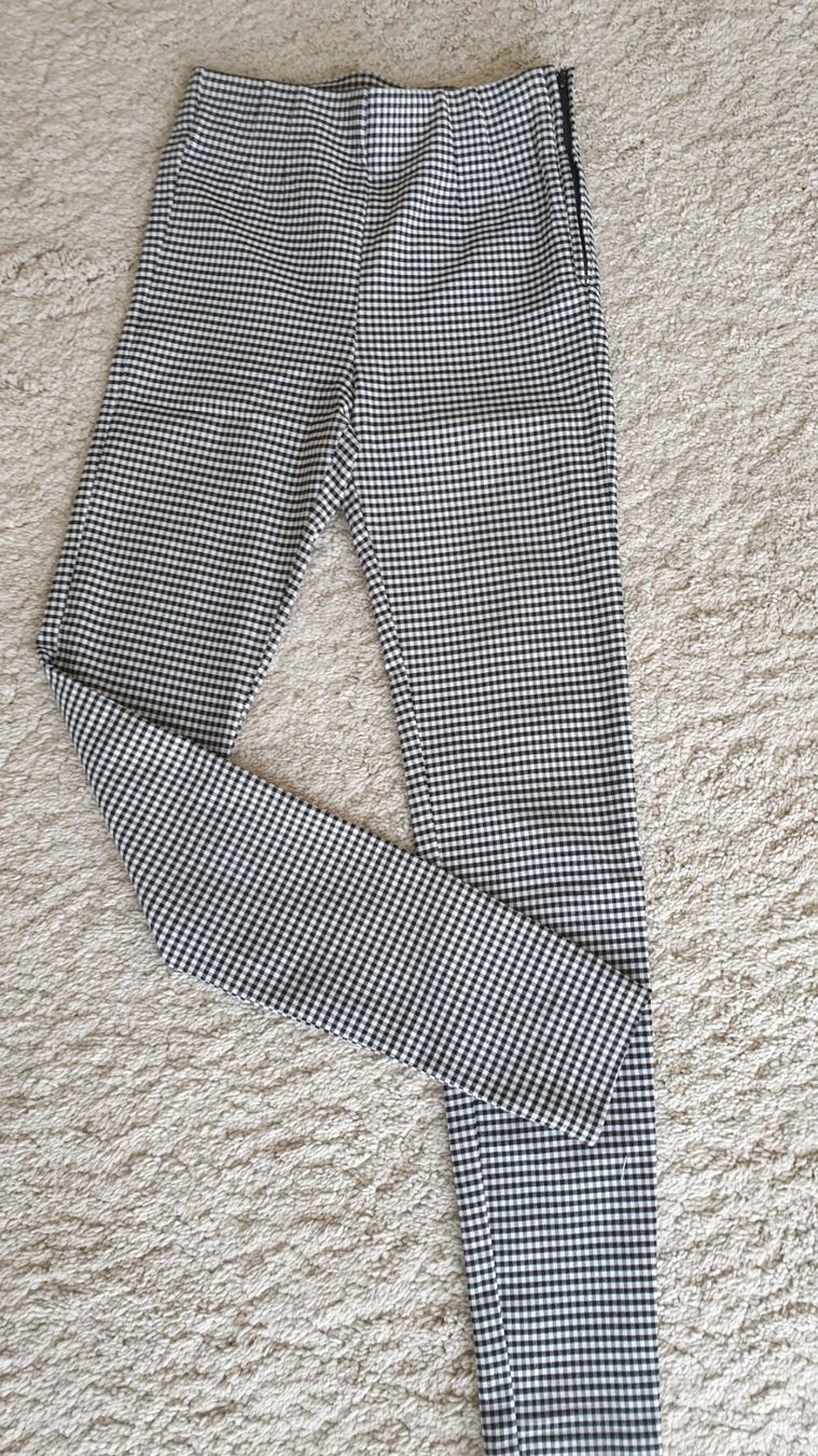 Zara Pantaloni: Karostretchhose – Usato da Castelrotto venduto da Rumy