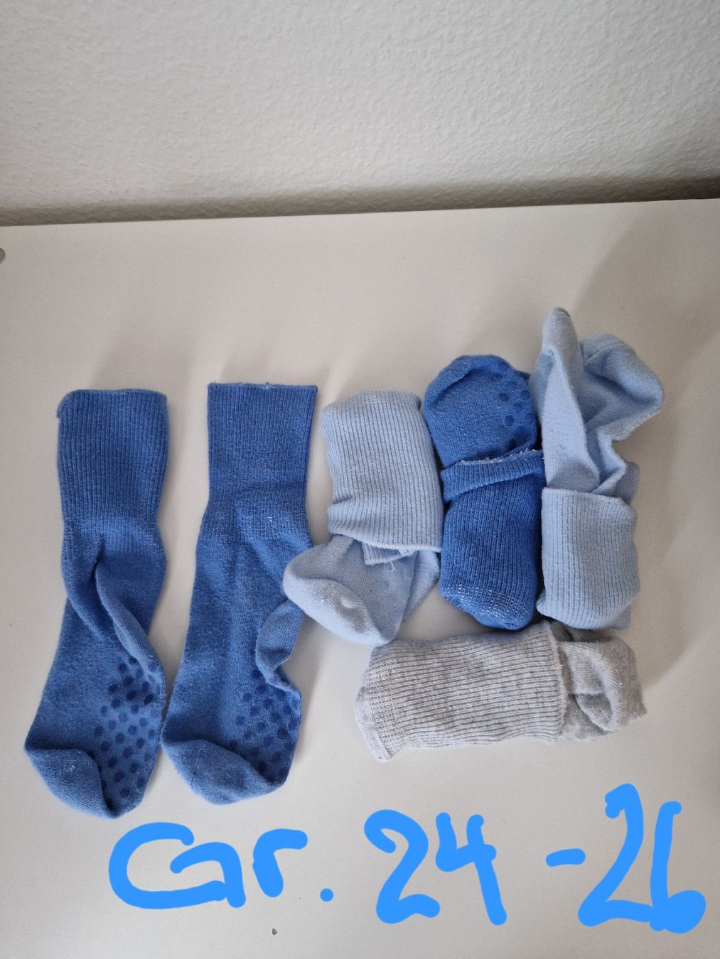 Socken für Kinder: dünne Socken mit Noppen – Gebraucht aus Zürich von mel_mzx6