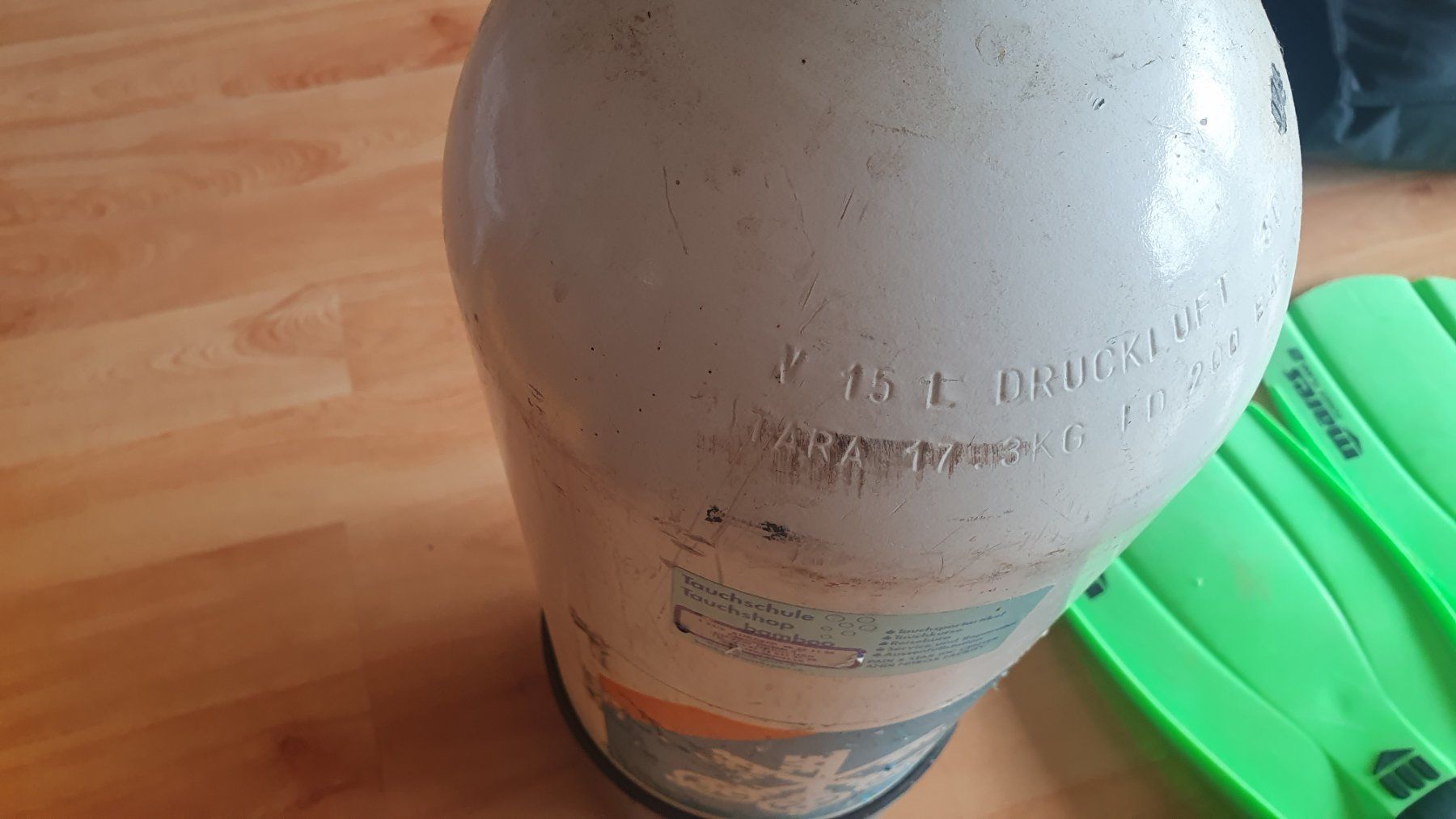 Tauchflaschen: Druckluftflasche – Gebraucht aus Reidermoos von  1