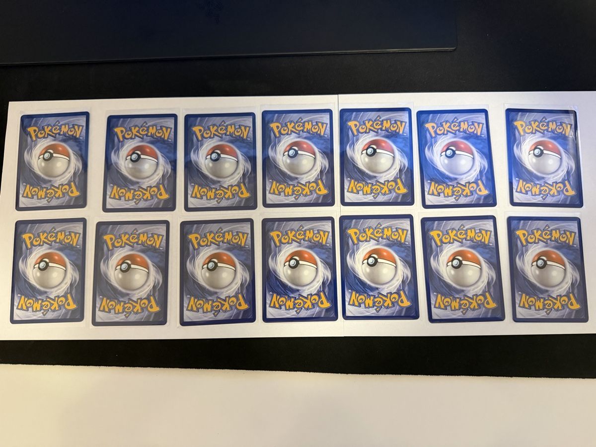Pokémon Carte collezionabili: 🇬🇧 Pokemon Pikachus 30th – Nuovo (secondo la descrizione) da Winterthur venduto da stipooo97 3