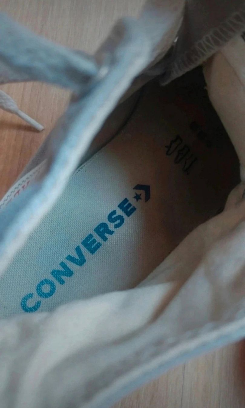 Converse Scarpe da donna: Baskets Converse grises et blanches taille 37 bon état – Usato da Genève venduto da a_t_g5kq 4