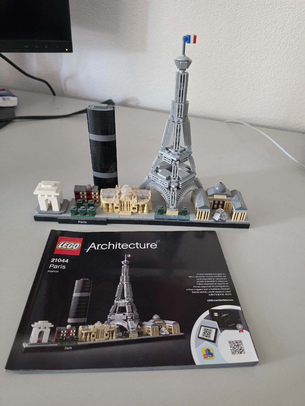 Lego Kit di costruzioni: Lego Architecture Paris – Usato da Fischbach LU venduto da Micra3