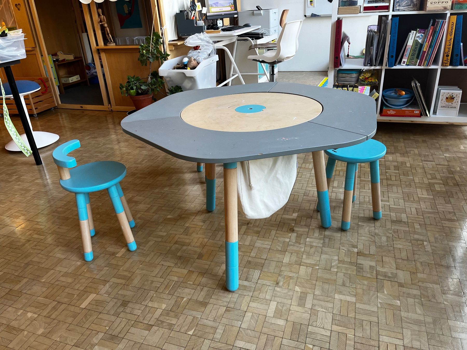 Tavoli: Table Mutable stokke – Usato da Bevaix venduto da Kintsugi