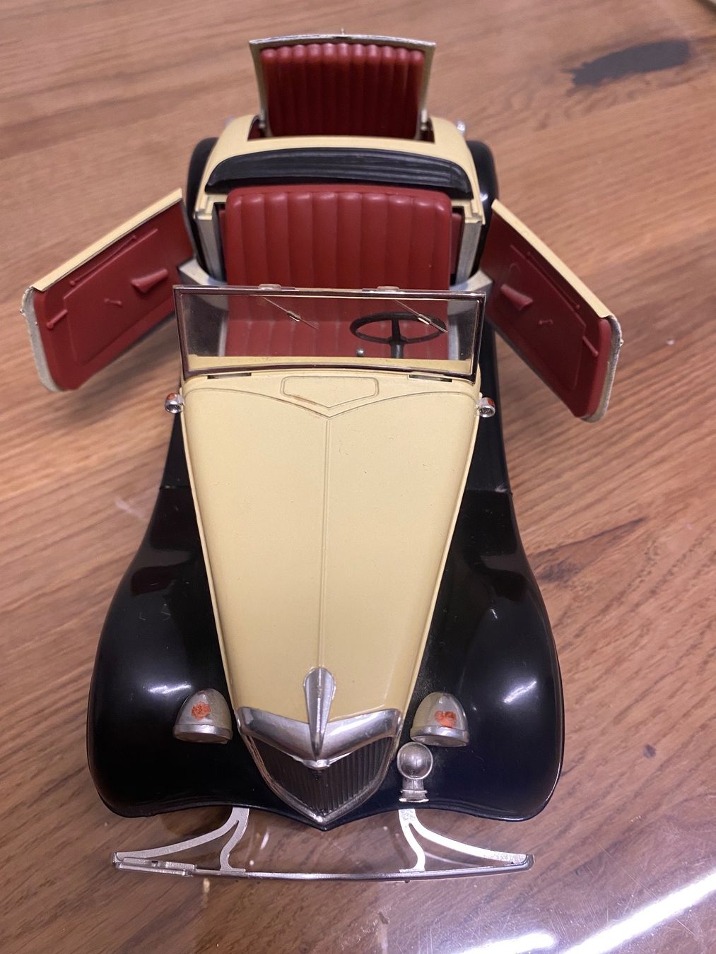 Ford Modellini d'auto: Modellauto Ford V8 – Usato da Birr venduto da Vintage-Liebhaber 2