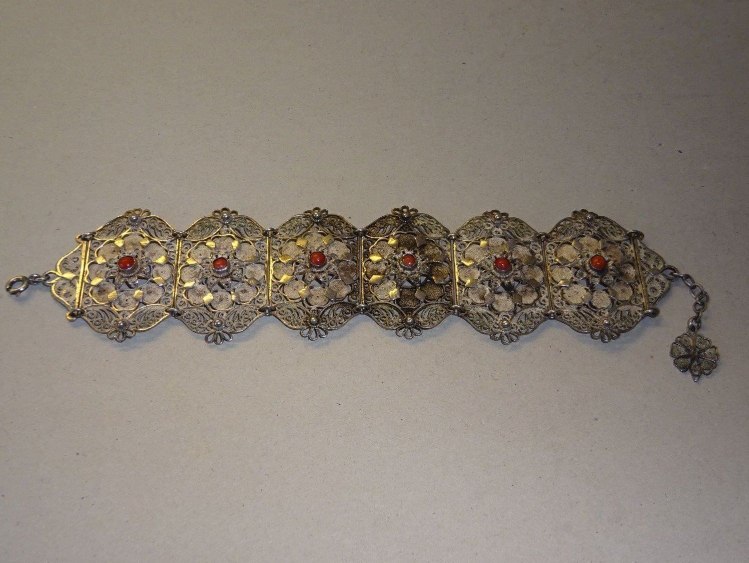 Bracciali & Braccialetti: Antikes Koralle Arband - echt Silber – Usato da Esslingen venduto da eintagammeer