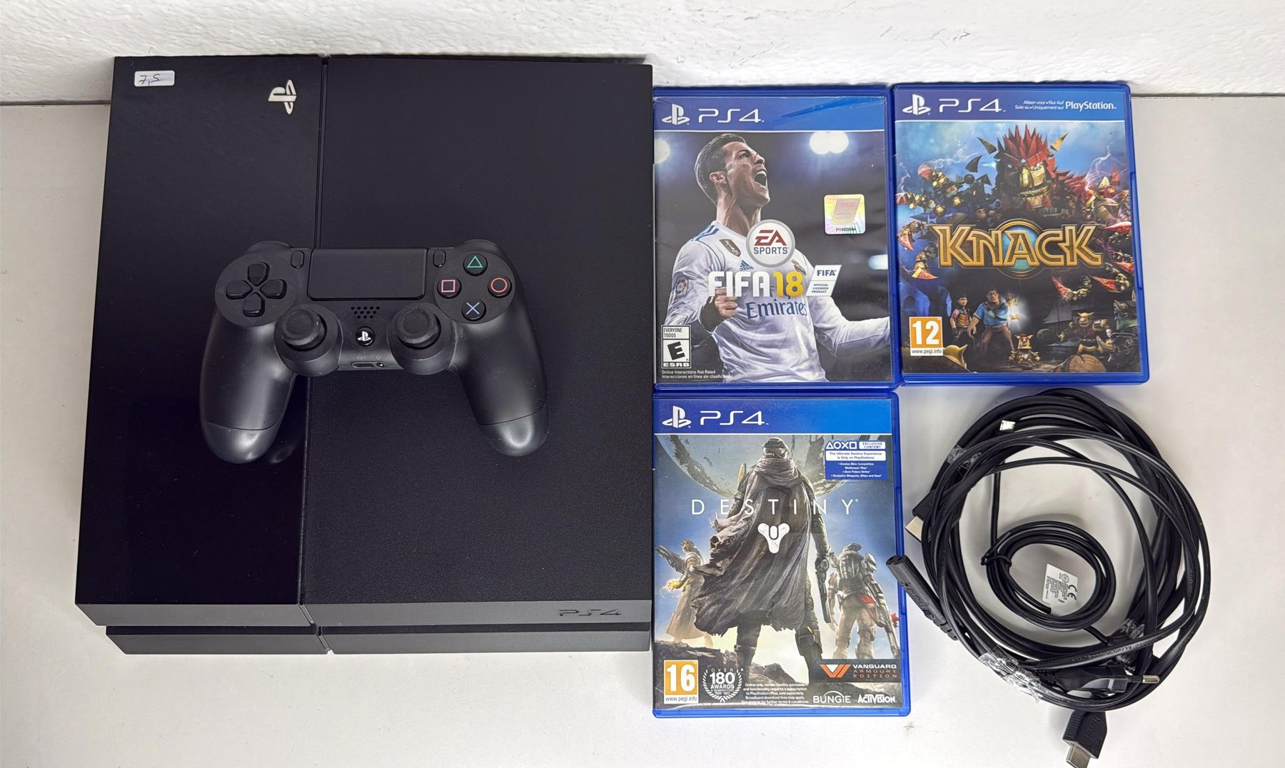Sony Console: PS4 Slim 500GB mit 3 Spielen & Controller – Usato da Ehrendingen venduto da lax21