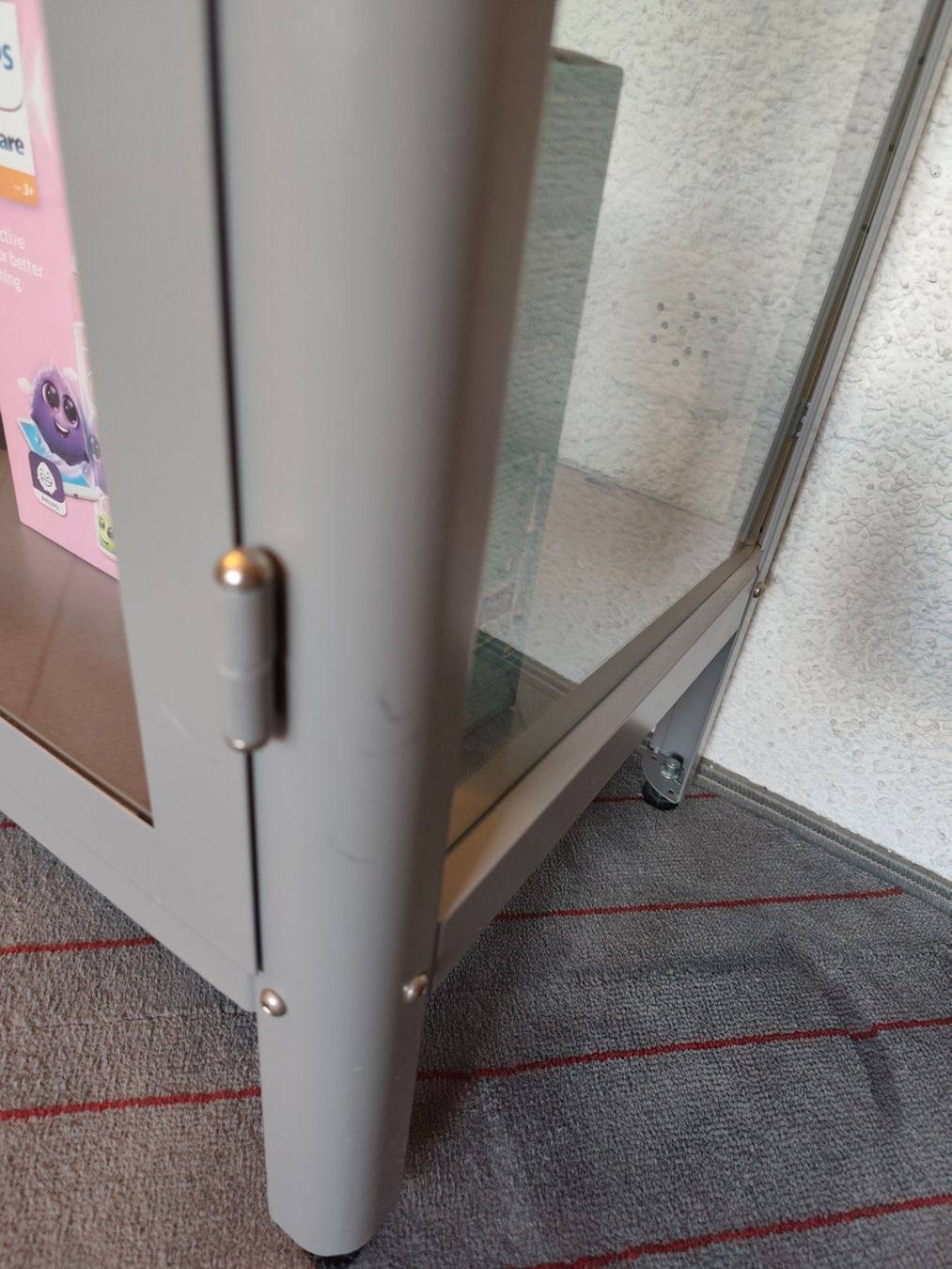 Ikea Vitrinen: Vitrine abschliessbar – Gebraucht aus Zürich von Eszter4 4