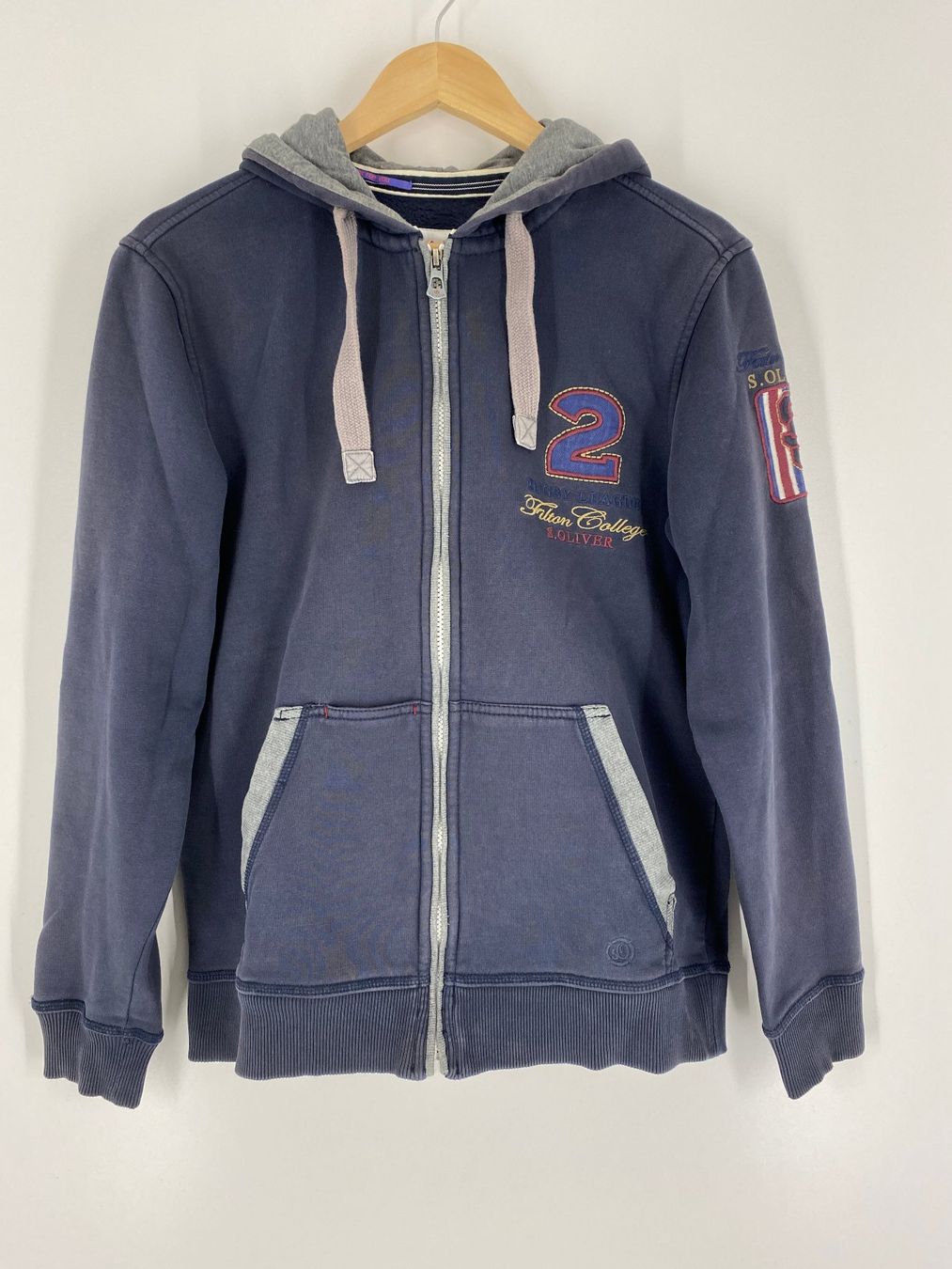 S.Oliver Giacche: S. Oliver Sweatjacke mit Kapuze – Usato da Mülligen venduto da Chleeblatt1941 1