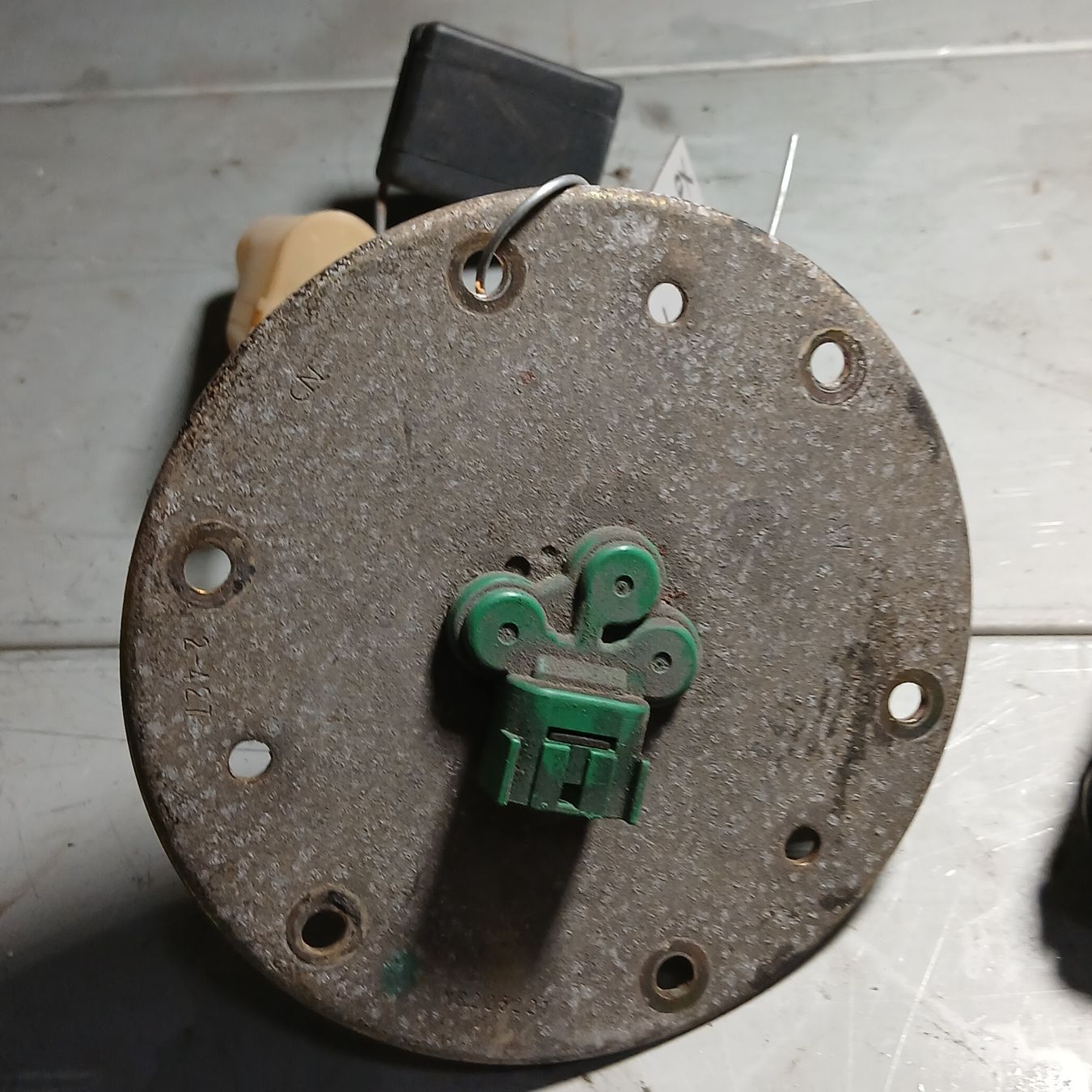 Mitsubishi Tutti pezzi di ricambio auto: Pompe à essence Mitsubishi Eclipse 1995-1999 – Usato da la heutte venduto da Auto-stock 1