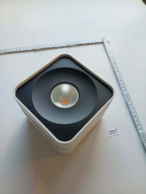 Kronleuchter & Deckenlampen: Moderne LED Wand- oder Deckenlampe quadratisch – Neu (gemäss Beschreibung) aus Ittigen von LuckyLiq 1