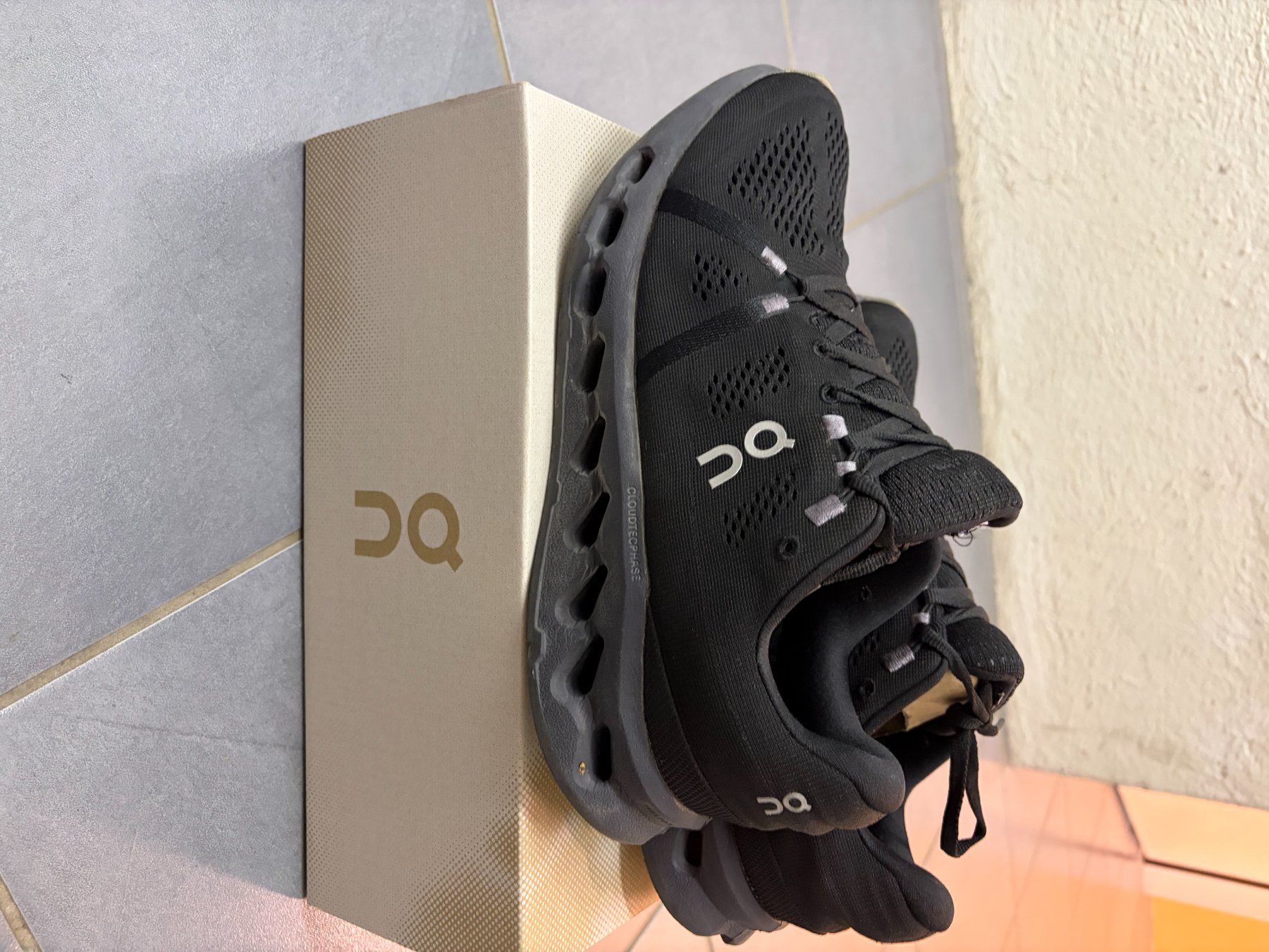 On Herrenschuhe: On Cloudsurfer - Men - schwarz - Grösse EU 41 – Gebraucht aus Zürich von luk_tar 2