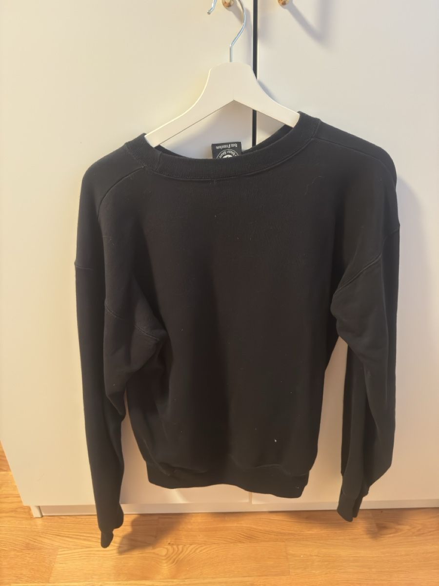 Maglioni & Felpe: Thrasher Pulli / Sweater, Grösse S, schwarz, neuwertig! – Nuovo (secondo la descrizione) da Bürglen TG venduto da mic_w2yg 2