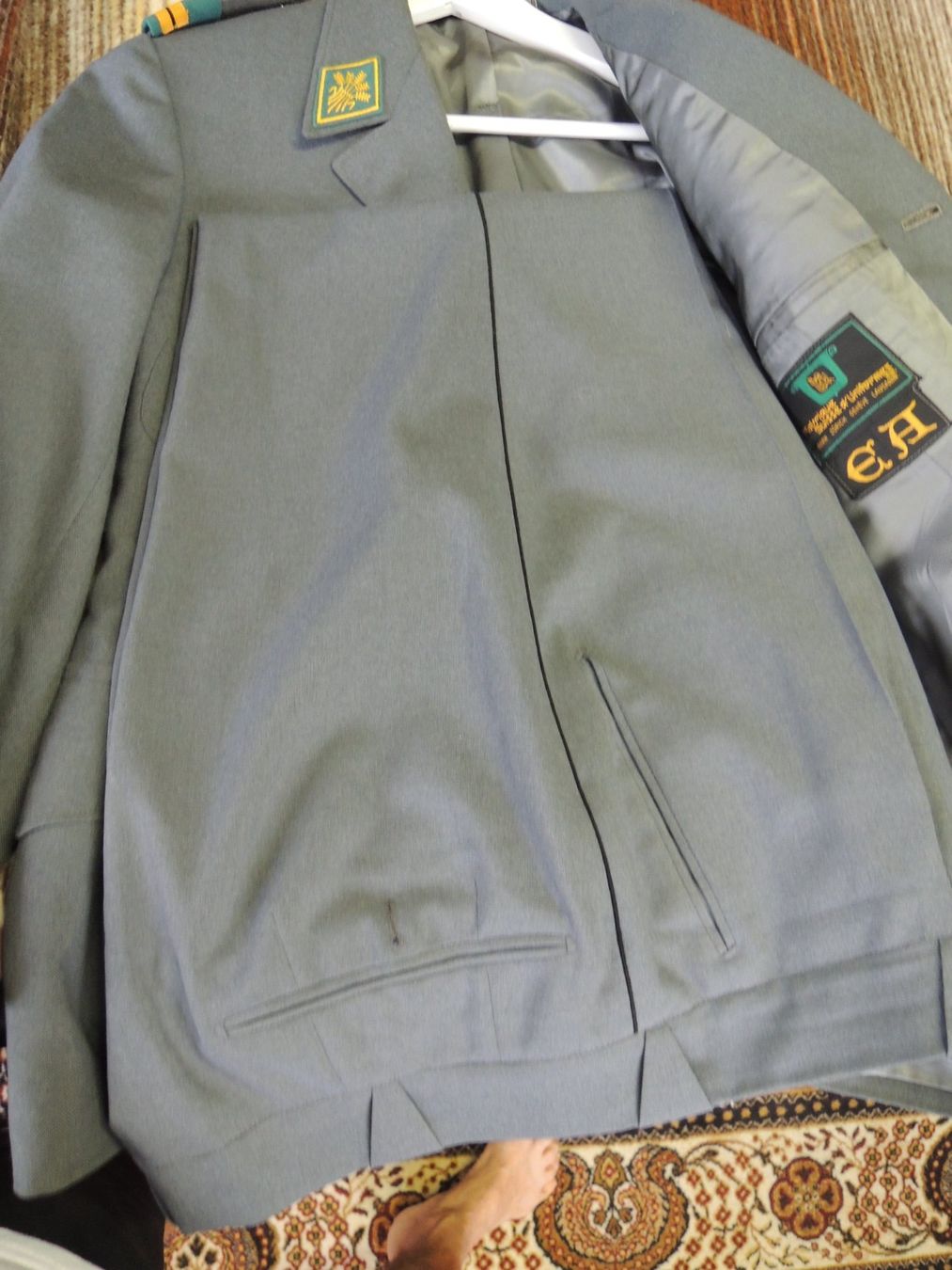 Schweizer Armee Uniformen: Schweizer Armee OBERST Leutnant Uniform 2 teilig – Gebraucht aus Uznach von Othmar52 2