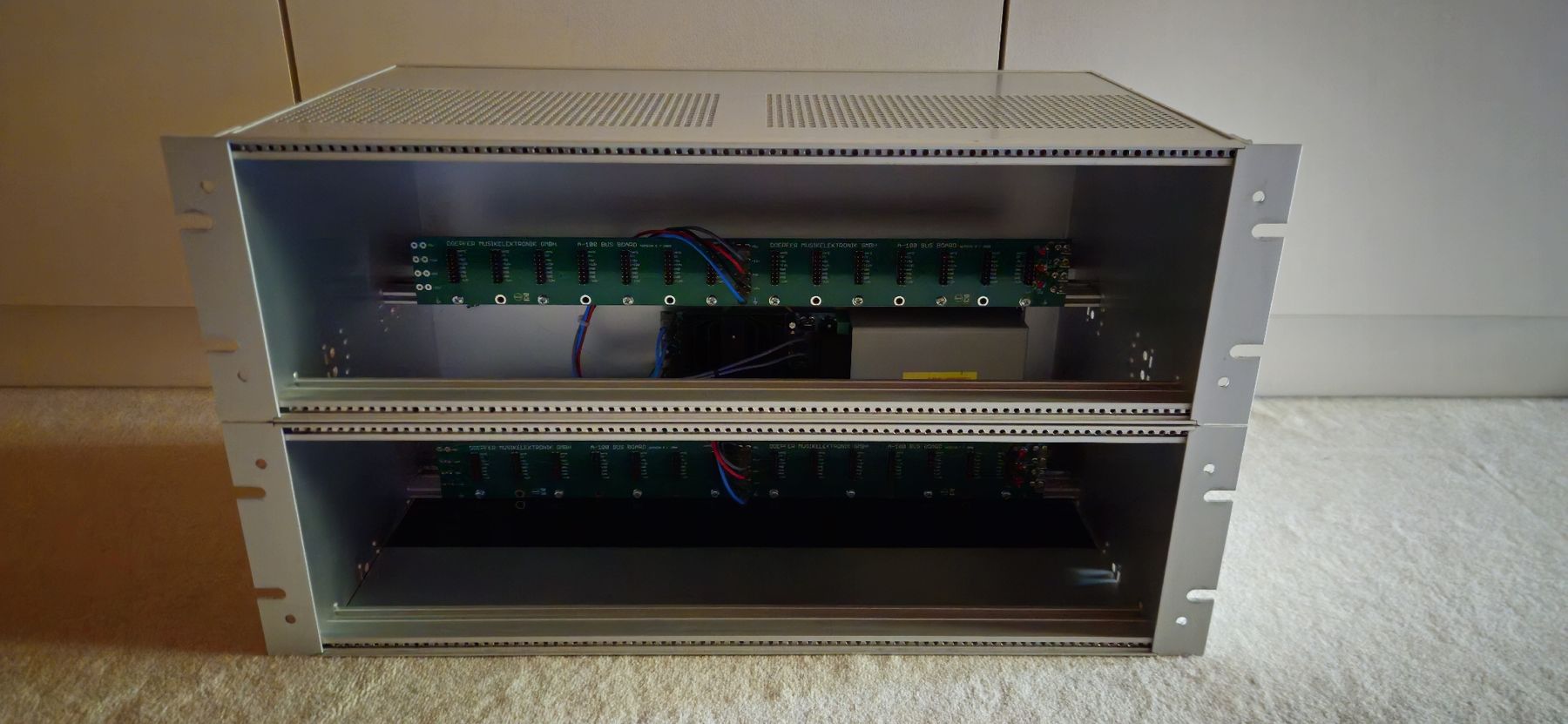 Sonstiges Zubehör: Doepfer A-100G6 19" Eurorack Case – Neu (gemäss Beschreibung) aus Vulliens von irauchimax