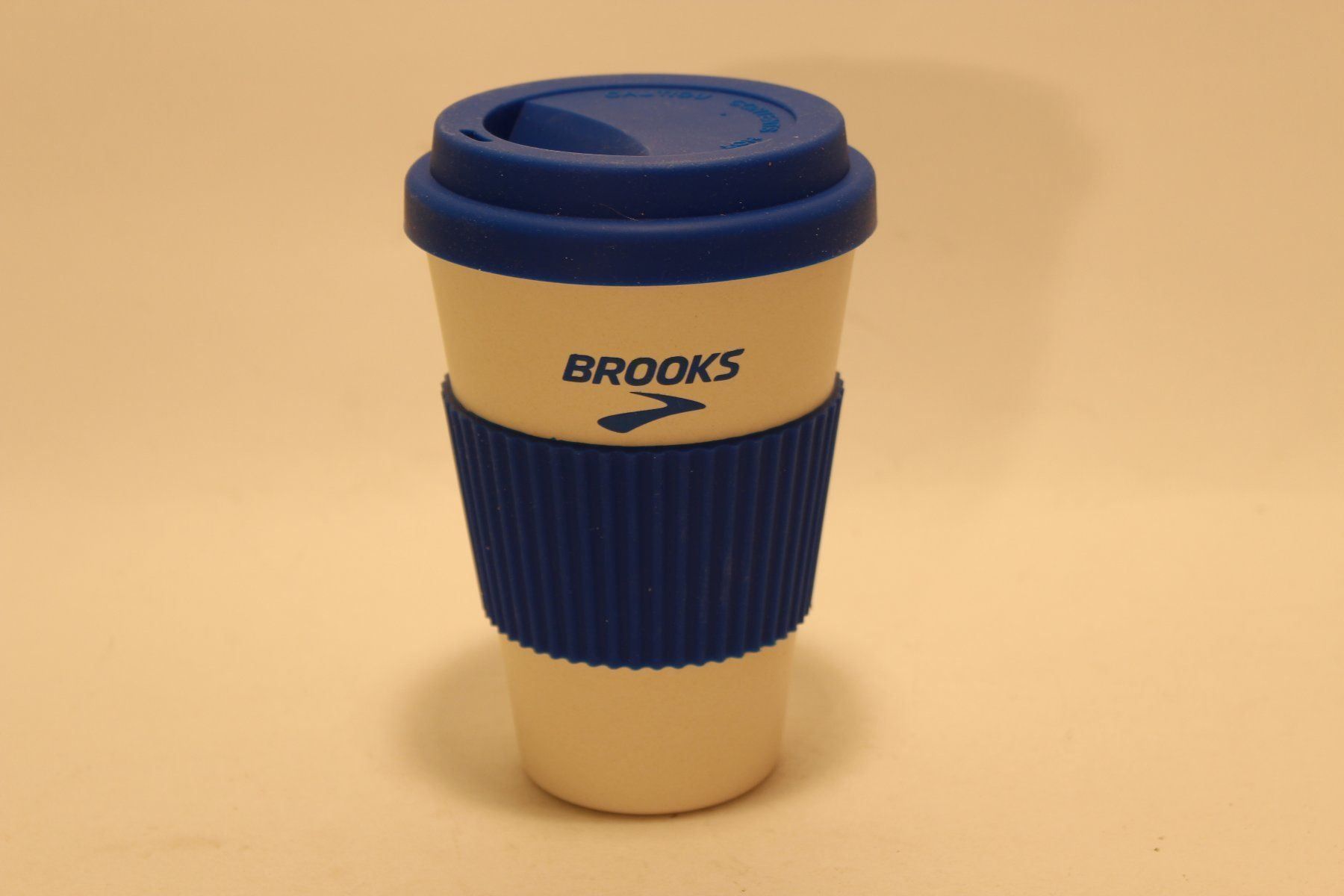 Contenitori & Simili: BROOKS Camping Becher mit Deckel – Nuovo e nell'imballaggio originale da Fehraltorf venduto da haefens 3