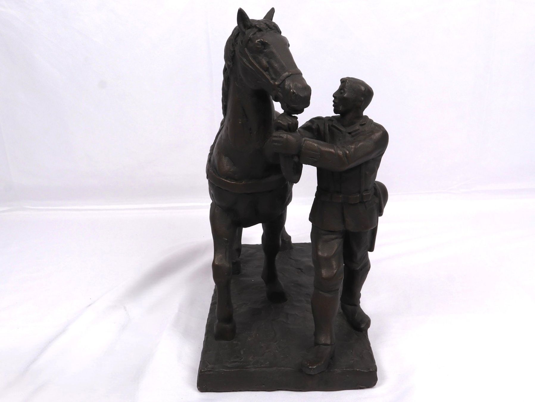 Sculture & Statue: EMILIO STANZANI Pferdefigur – Usato da Steinen venduto da Restwert_Steinen