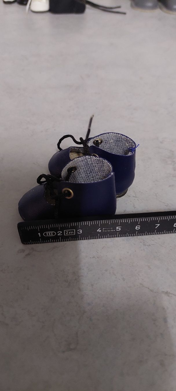 Poupées: 5Paar Puppenschuhe  – D'occasion à Muri AG par nindo1 5