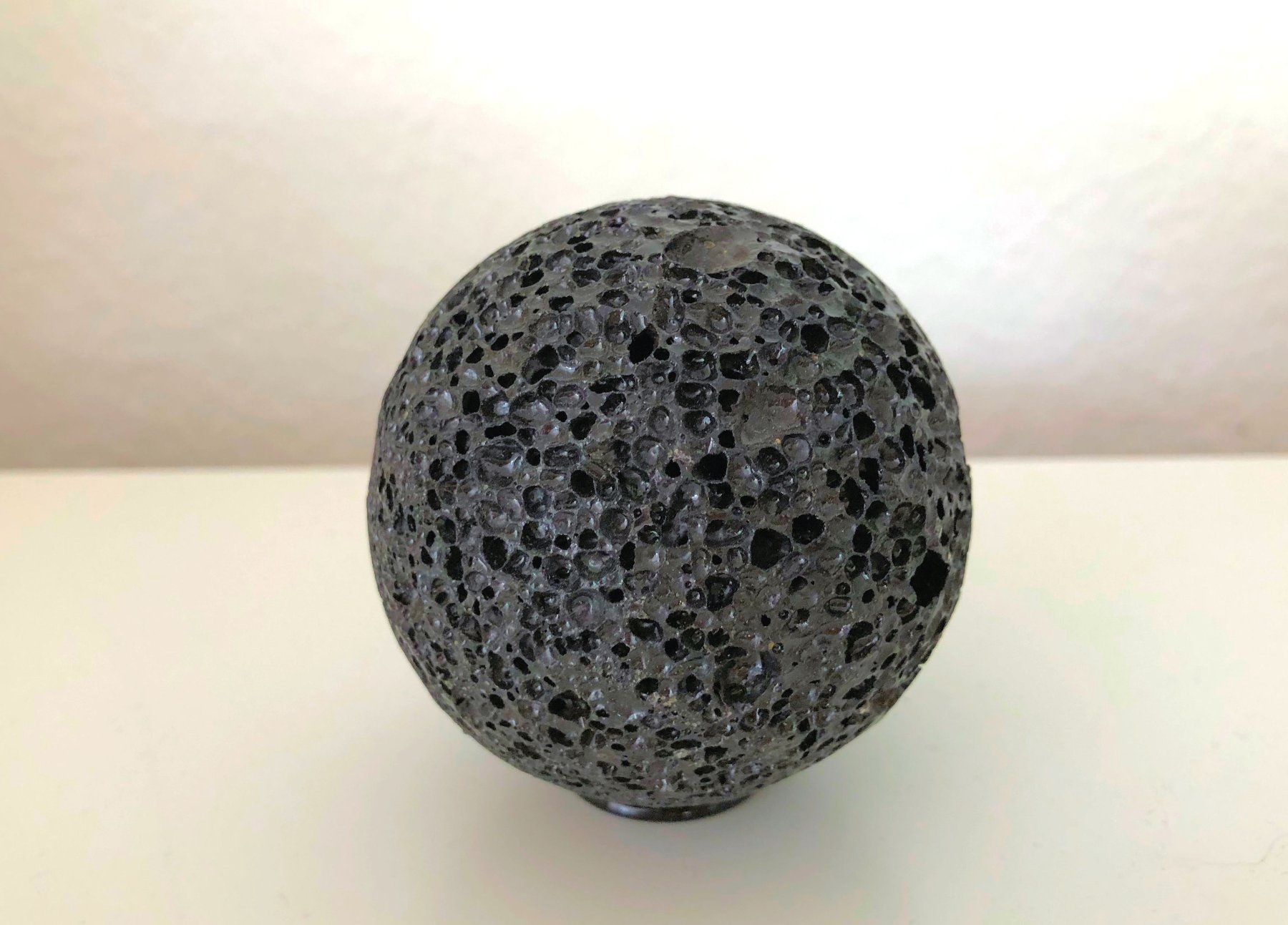Minerali & Pietre curative: Lava Kugel – Usato da Stäfa venduto da Jasna89