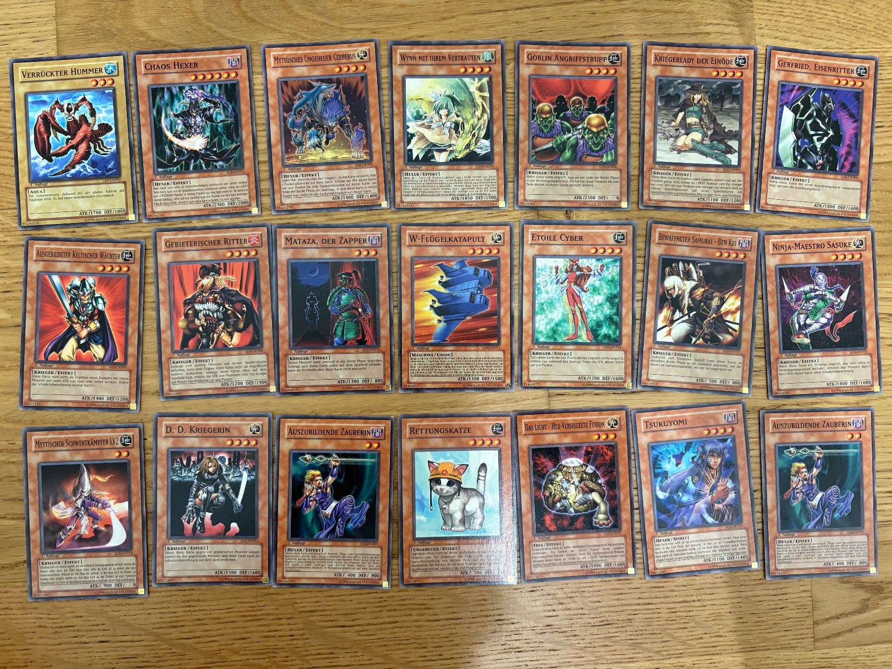 Cartoline: Yu-Gi-Oh Karten Konvolut mit Konami Deckbox – Usato da Zürich venduto da Erazzer 1