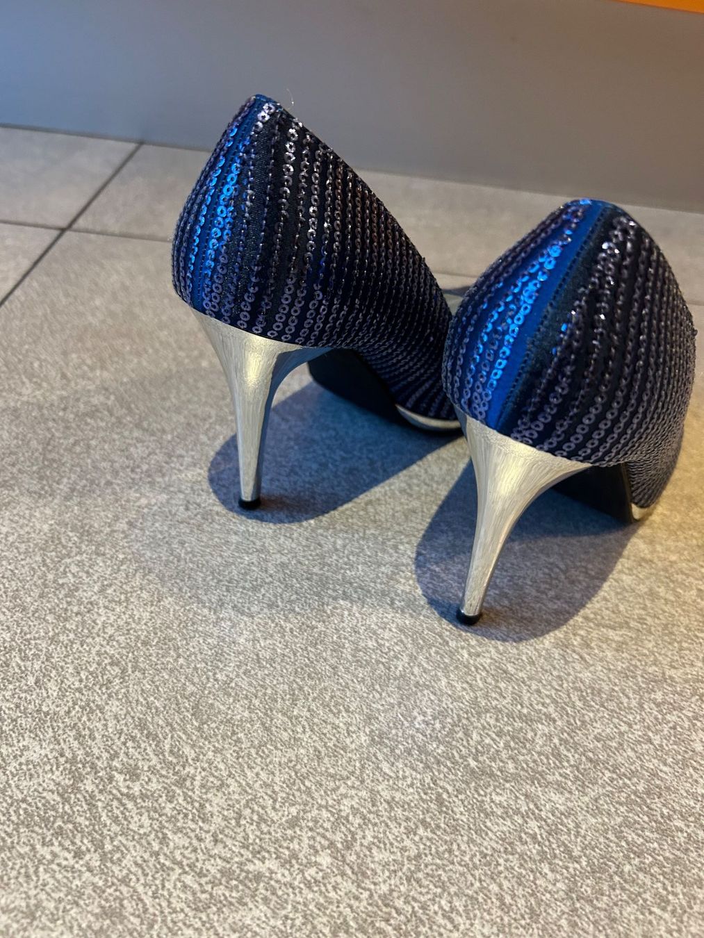 Damenschuhe: High Heels ZONE blau paillettes Gr. 37 – Neu (gemäss Beschreibung) aus Arbedo von nadia1973 2