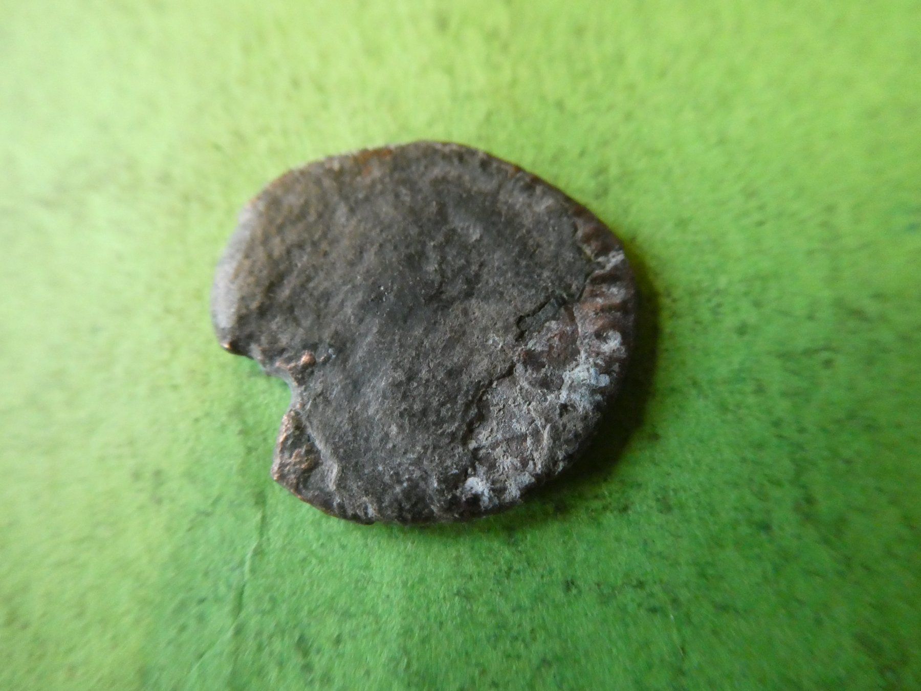 Tutti le monete: uralte Bronzemünze     18 mm     1.85 g – Usato da Hinterforst venduto da Rohusri 2