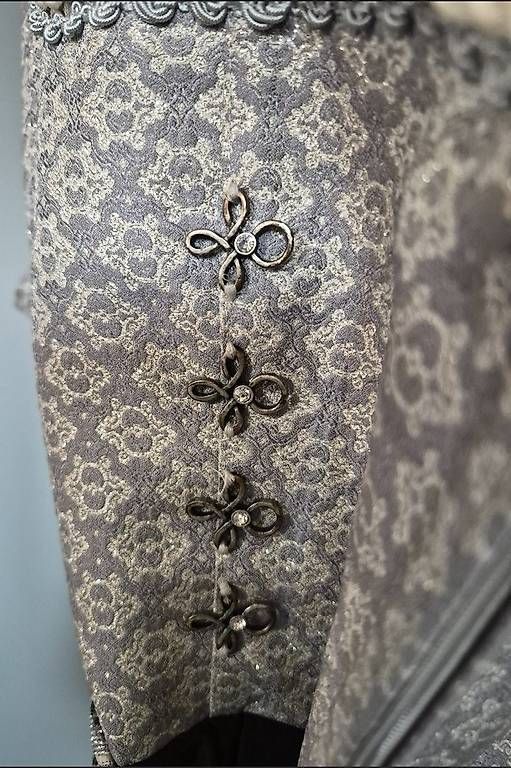 Kleider: Wunderschönes silbergraues Dirndl Gr. 52 – Neu (gemäss Beschreibung) aus Altikon von kva_19 4
