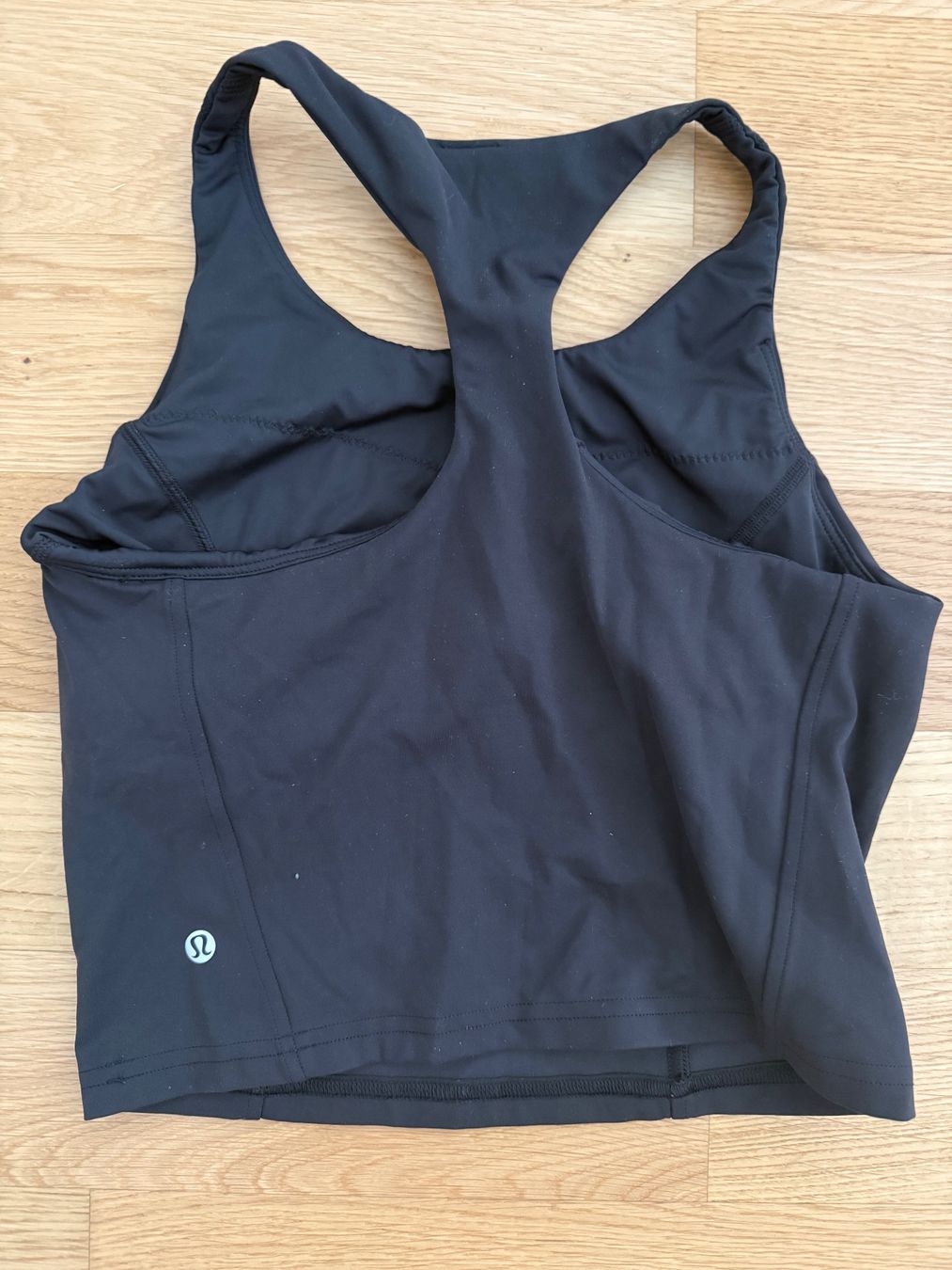 Lululemon Tops: Lululemon Top Racerback in Grösse 8 – Gebraucht aus Wetzikon ZH von jas_66r8 1