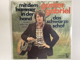 Gunter Gabriel Single Mit Dem Hammer In Der Hand