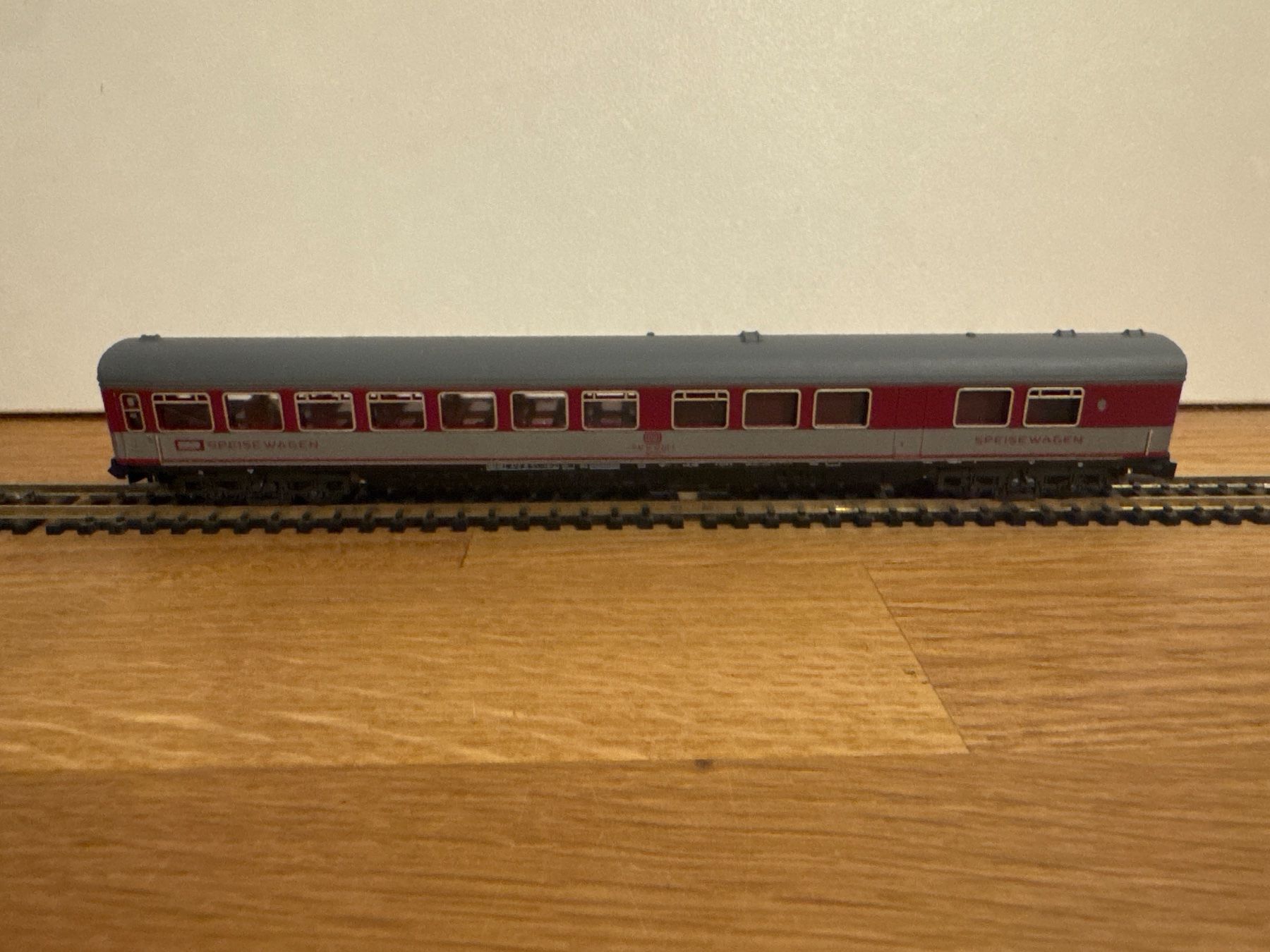 Trix Modellini di ferrovie: Minitrix 3093 DB Speisewagen – Nuovo (secondo la descrizione) da Schlierbach venduto da Look8