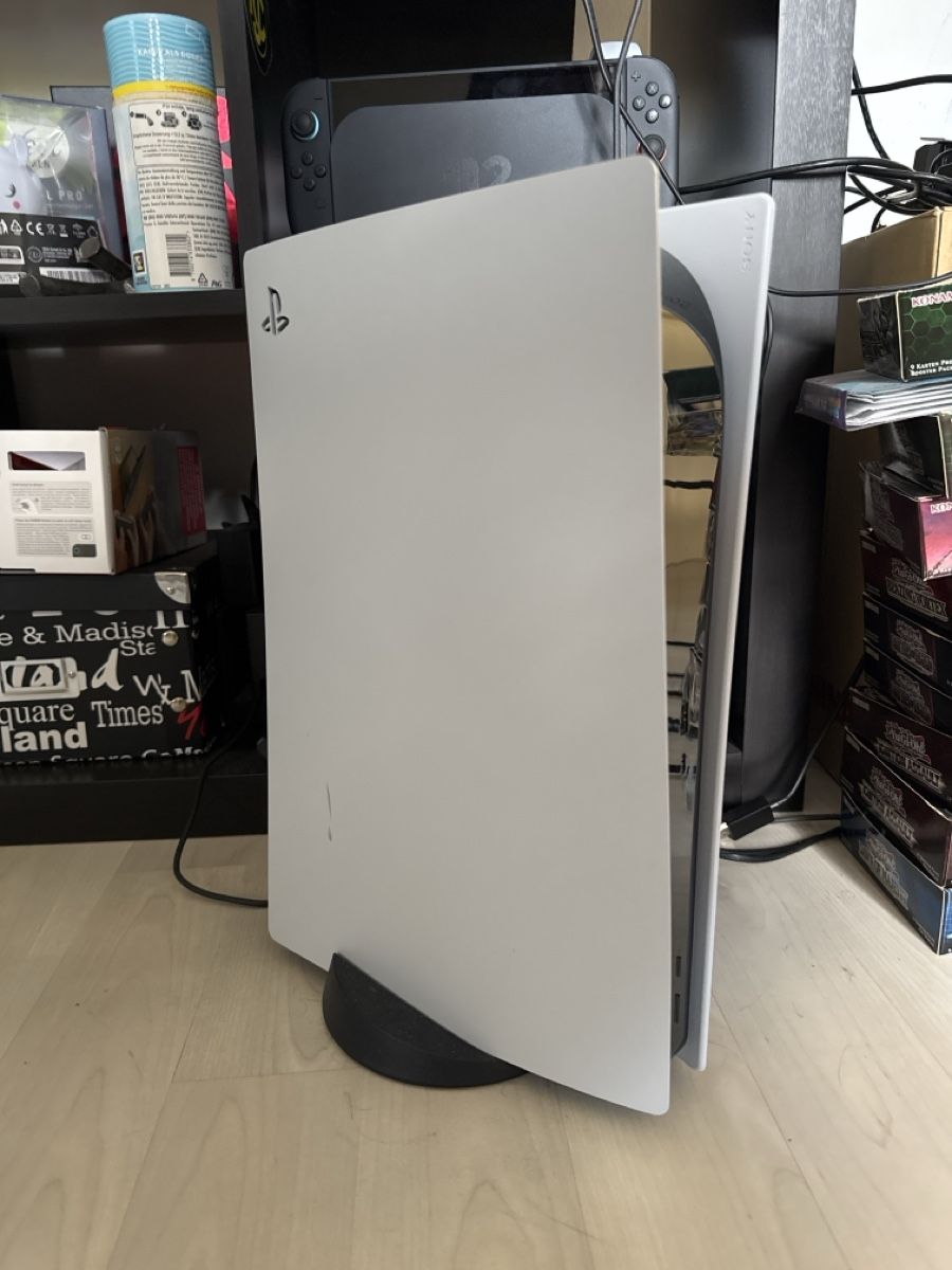 Sony Consoles: Playstation 5 + 2TB SSD Card – D'occasion à Schaffhausen par luc_5wp7