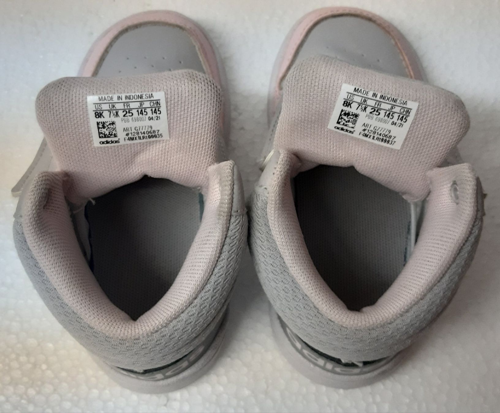 Adidas Scarpe per ragazzi: ADIDAS Sneaker Gr.25 – Usato da Wiler b. Utzenstorf venduto da ryan81 4