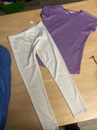 Sportliches Mädchen-Set Gr. 122/128 lila/weiss