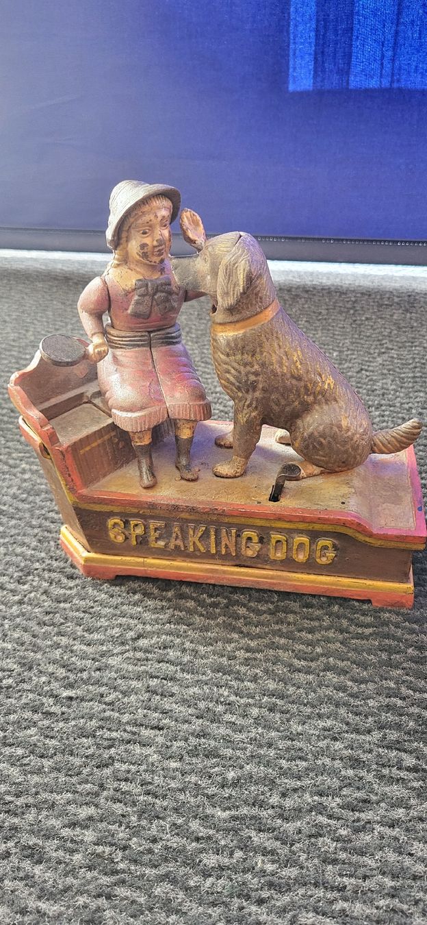 Statuette: alte Speakingdog – Usato da Degersheim venduto da Sonnenbiene55