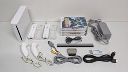 Nintendo Wii mit 2 Controller, 2 Nunchuks, 5 Spiele (HDMI)