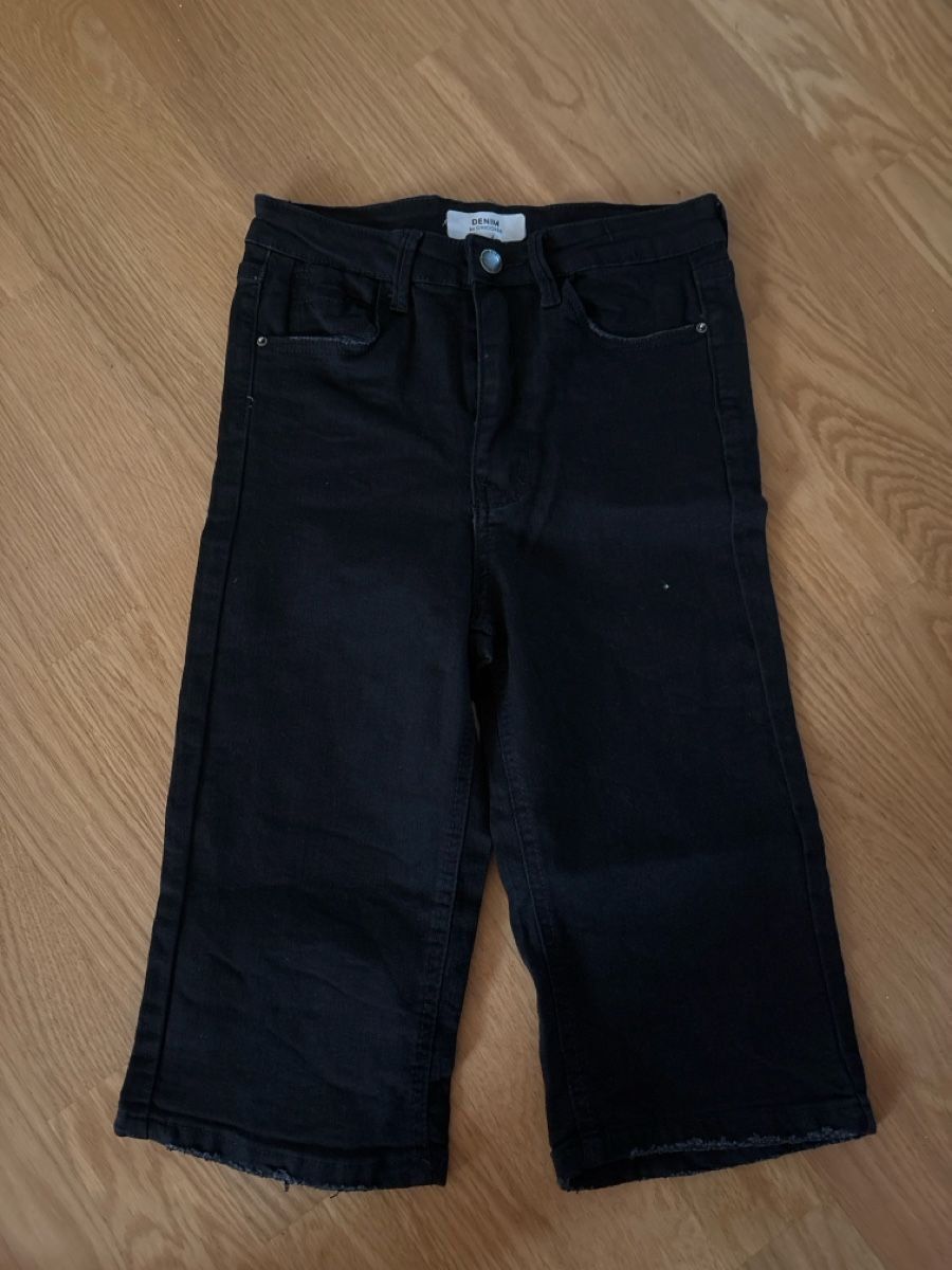 Jeans: Chicoree Shorts, Gr. 36 – Usato da Rünenberg venduto da ZwergLi100