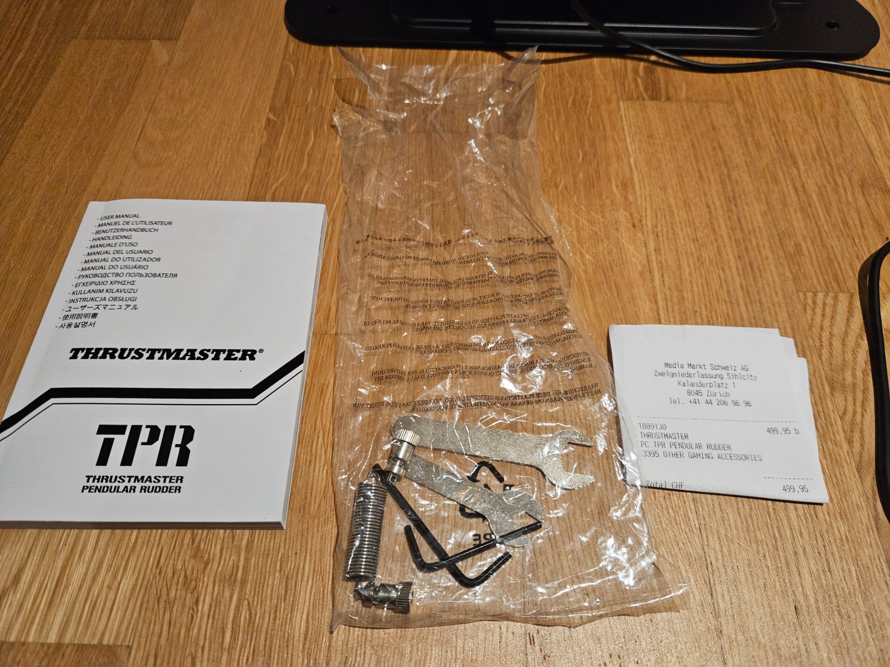 Thrustmaster Manettes: Thrustmaster TPR Pendular Rudder Pedals für Flight Simulator – D'occasion à Zürich par Alex_12345 3