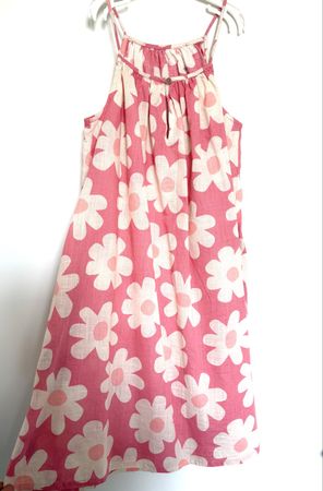 Robe mi-longue imprimé fleurs rose blanc taille 140