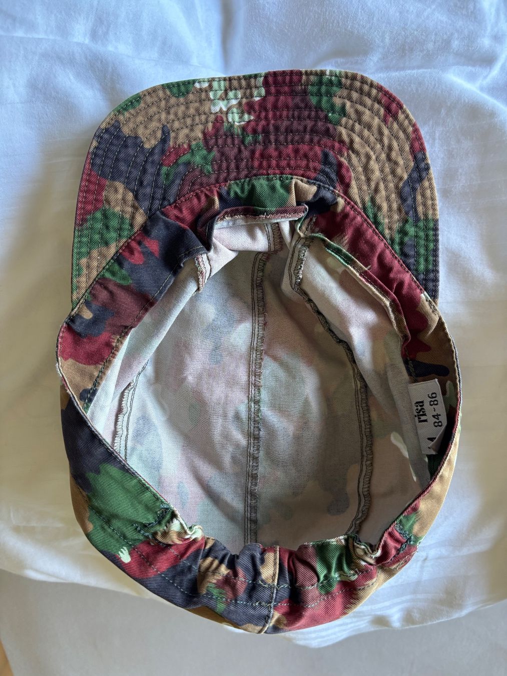 Schweizer Armee Copricapi, berretti & cappellini: Militär Tarn Mütze M 84-86 – Usato da Genève venduto da Livsonman 1