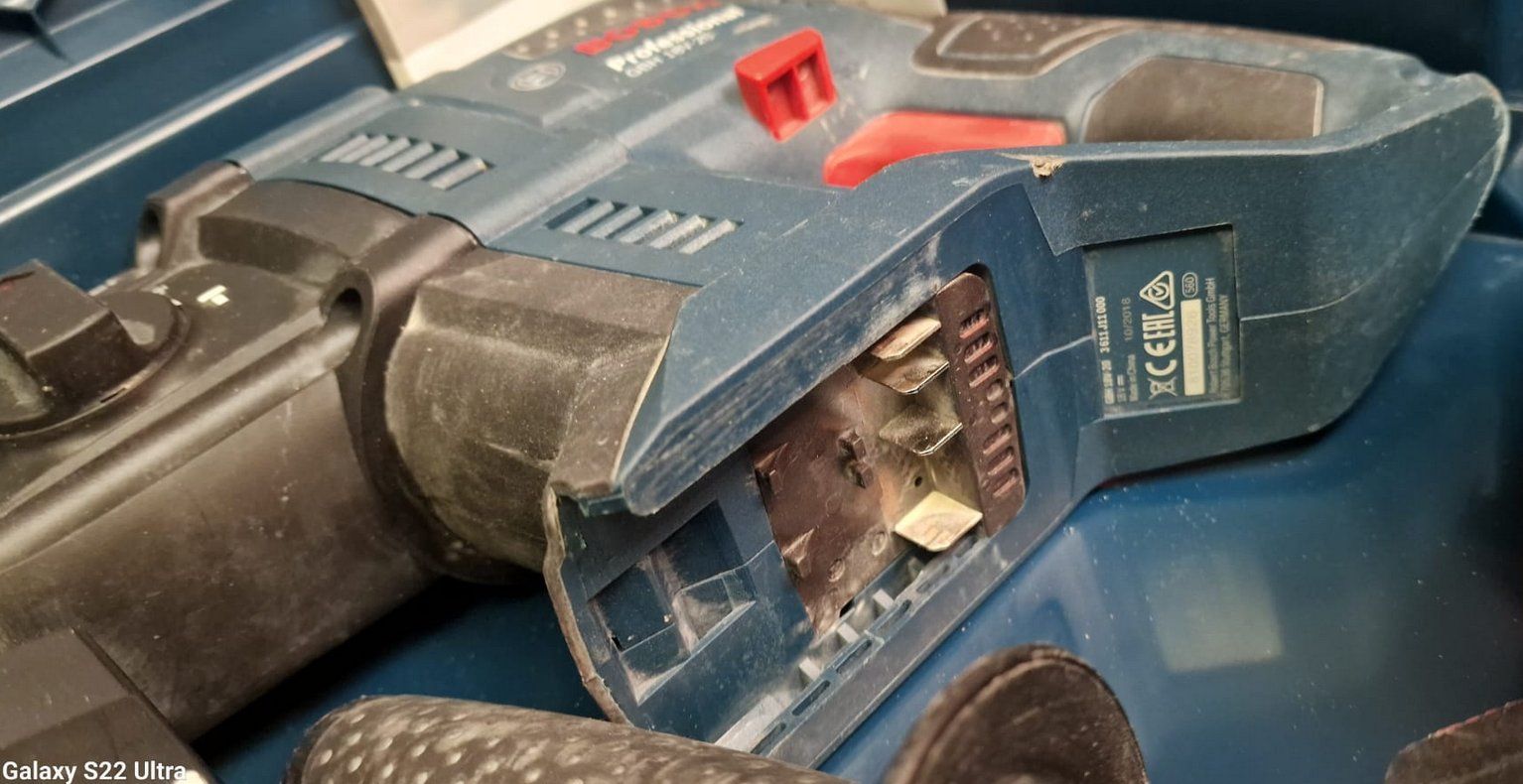 Bosch Trapani: Bohrhammer Bosch GBH 18V-20 Professional – Usato da Neuhausen am Rheinfall venduto da AllesfurMontage 3