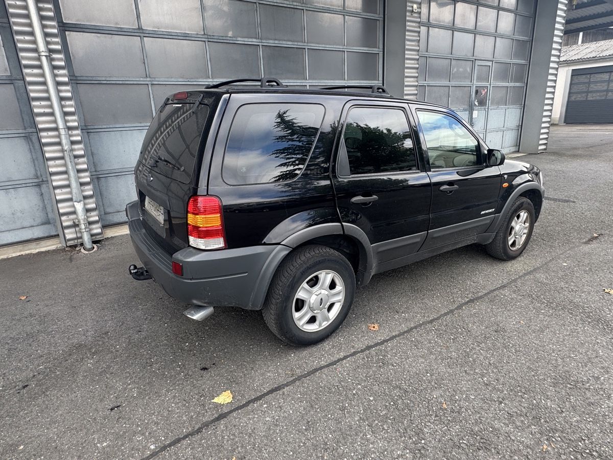 Ford Autos: Ford Maverick 3.0 V6 4x4 – Gebraucht aus Eschen von Forrer1000 2