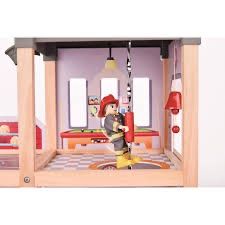 Hape Giocattoli: HAPE Grossstadt-Feuerwache – Usato da Zürich venduto da julia20016 3