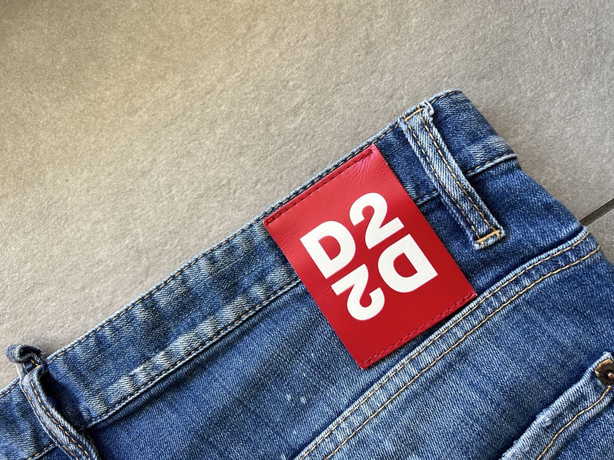Dsquared2 Jeans: Dsquared2 jeans uomo 52 – D'occasion à Mendrisio par fly_9wzx 4