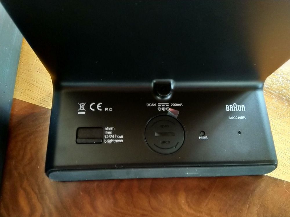 Wecker Braun BNC016 Alarm clock Kaufen auf Ricardo