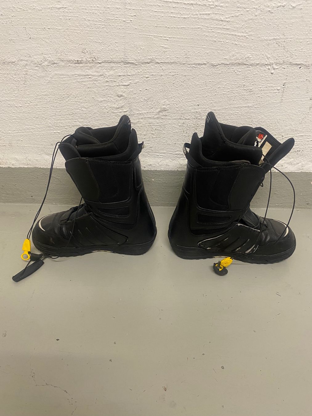 Burton Herrenschuhe: Snowboardschuhe Burton – Gebraucht aus Zollikerberg von FAMA3 2