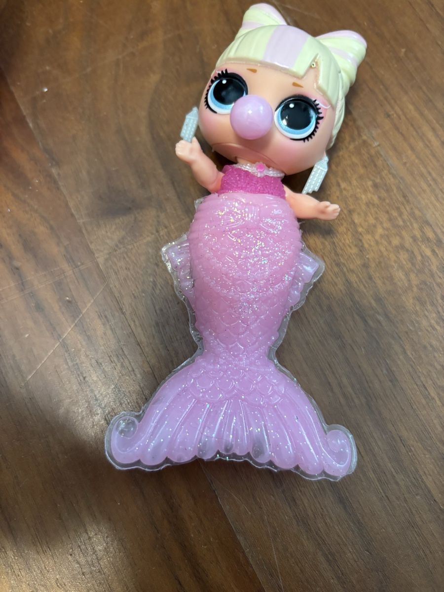 Statuette: LOL Suprise Mermaids – Usato da Mühleberg venduto da hagu2014 6