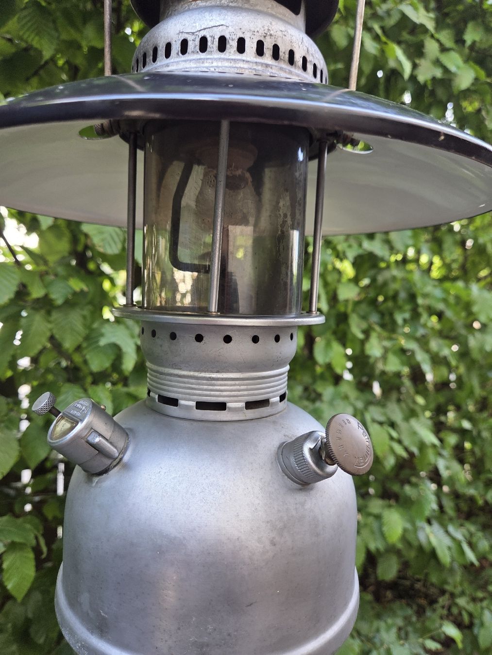 Schweizer Armee Lampade: Vergaserlampe für Benzin – Usato da Däniken SO venduto da sugar-honey-pie 1