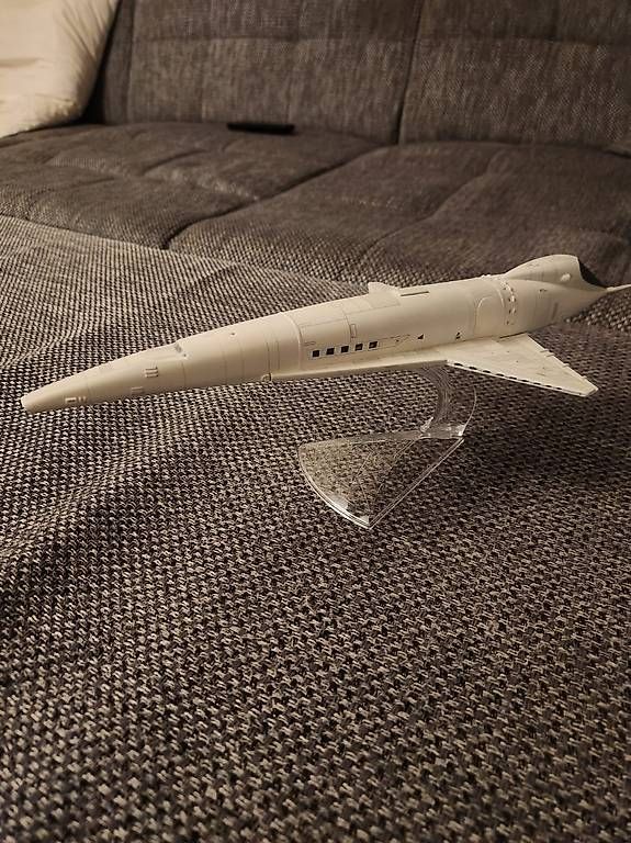 Kit di modellismo & Modellini statici: Model, Pan America Space Clipper, 2001 mit Beleuchtung – Usato da Gossau SG venduto da wri_m9b2 2