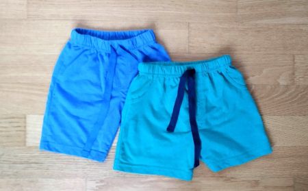Lot de 2 shorts bleu 86-92 & vert 98-104